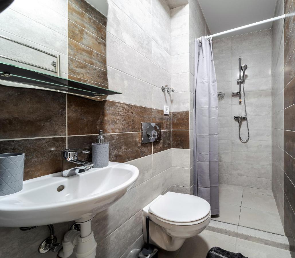 Golden Violin ! Apartments Lviv T Dış mekan fotoğraf
