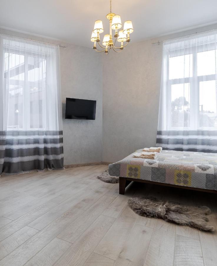 Golden Violin ! Apartments Lviv T Dış mekan fotoğraf